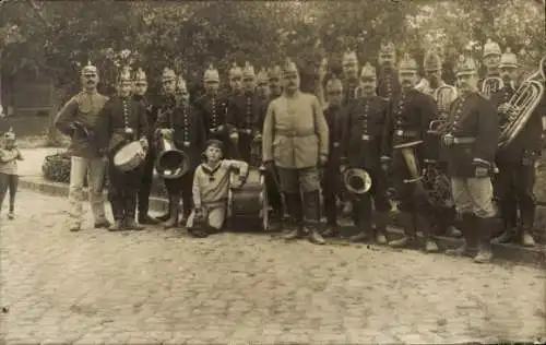Ak Ratzeburg im Herzogtum Lauenburg, Musikgruppe in Uniform