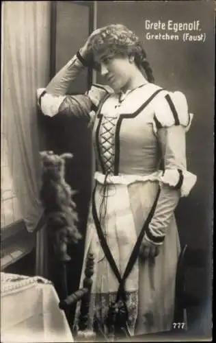 Ak Schauspielerin Grete Egenolf, Portrait als Gretchen, Faust, Schauspielhaus Hamburg