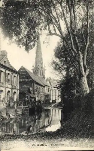 Ak Auffay Seine Maritime, Blick auf einen Kanal, Kirche mit Spitzdach, alte Häuser, Bäume