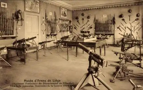 Ak Liège Lüttich Wallonien, Museum, Waffen, erste japanische Salle, Erinnerungen 1914-1918