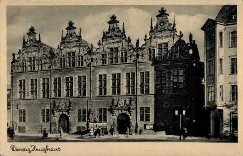 Ak Gdańsk Danzig, Historisches Gebäude, Zeughaus, Wind