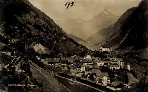 Ak Wassen Kt Uri Schweiz, Gotthardbahn,  Gebirgslandschaft,  Architektur