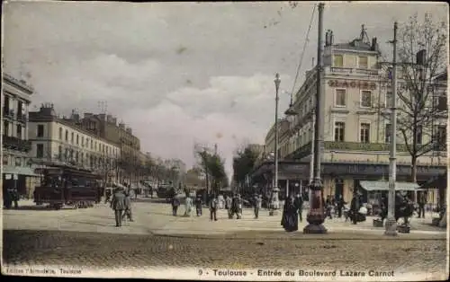 Ak Toulouse Haute Garonne, Ein Blick auf den Boulevard Lazare Carnot, Straßenbahn, Gebäude, Bäume