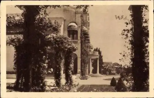 Ak Nîmes Gard, Gebäude, Garten, Natur, botanische Elemente, Architektur