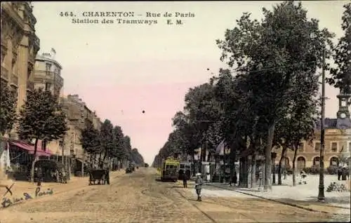 Ak Charenton le Pont Val de Marne, Rue de Paris, Station des Tramways