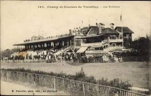 Ak Champigny sur Marne Val de Marne, Champ de Courses du Tremblay, Rennbahn-Gebäude, Tribünen