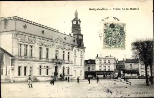 Ak Noisy le Sec Seine Saint Denis, Rathausplatz, Turmuhr