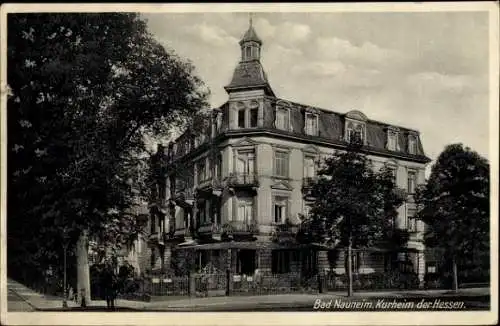Ak Bad Nauheim in Hessen, Kurhaus,  Architektur, Bäume, Menschen auf der Straße