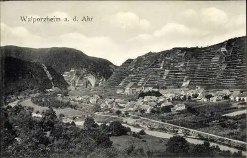 Ak Walporzheim Bad Neuenahr Ahrweiler, Ortschaft mit Berglandschaft