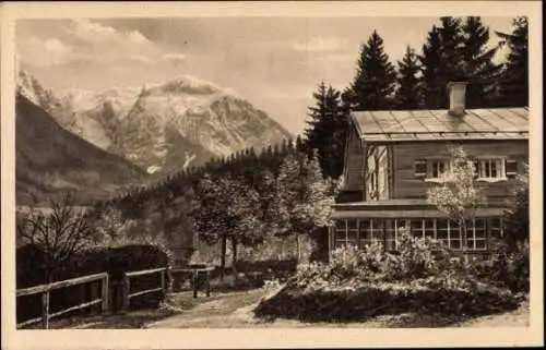 Ak Berchtesgaden in Oberbayern, Alpenwirtschaft Rost-Alm, Berge, Wald, ländliche Szene