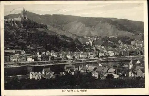 Ak Cochem an der Mosel, Schloss, Häuser am Fluss, Weinberge, Mosel