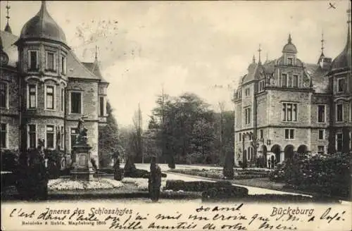 Ak Bückeburg im Kreis Schaumburg, Schloss, Parkanlage, Statue,  Architektur