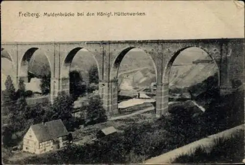 Ak Freiberg in Sachsen, Muldenbrücke, Königl. Hüttenwerken, Fluss, Landschaft, Gebäude