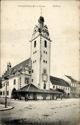 Ak Fürstenwalde an der Spree, Rathaus,  Ansicht, Architektur, Straßenszene