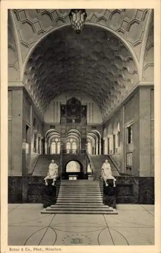 Ak München, Universität, Treppenaufgang, Gruß an Kommilitonen im Felde, Januar 1915