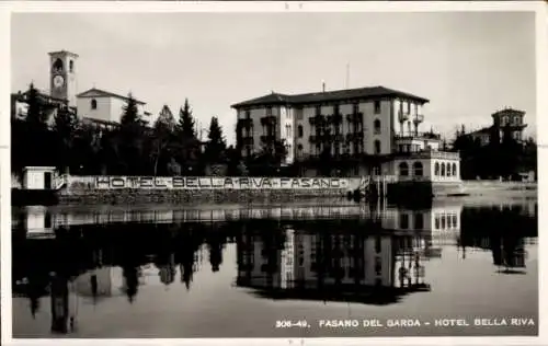Ak Fasano Gardone Riviera Lombardia, Hotel Bella Riva am Garadsee, Uhrturm, Wasserreflektion, Lan