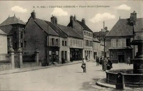 CPA Château Chinon-Nièvre, Place Saint Christophe