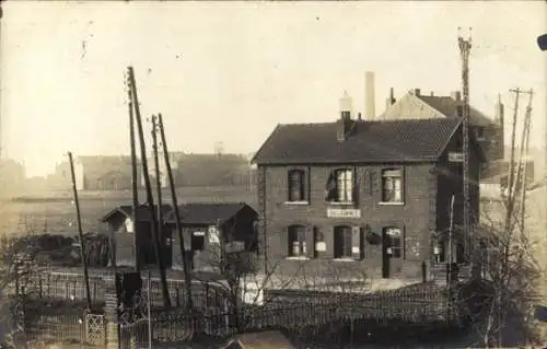 Foto Ak Sallaumines Pas de Calais, Bahnhof