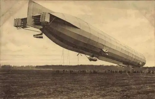 Ak Frankfurt am Main, Zeppelin-Luftschiff Viktoria Luise, Landung