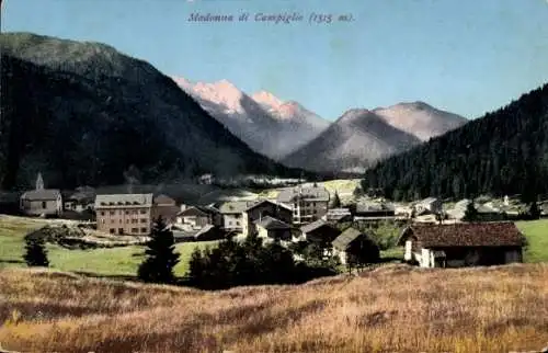 Ak Madonna di Campiglio Sankt Maria im Pein Trentino, Berglandschaft, Dorfansicht,  alpenähnliche