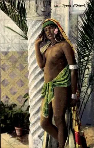 Ak Junge Araberin, Barbusig