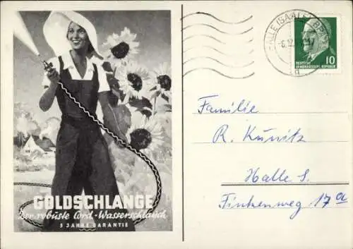 Künstler Ak Reklame Goldschlange, der robuste Cord-Wasserschlauch, Frau im Garten