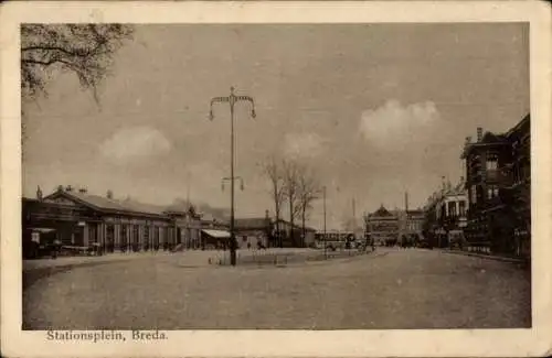 Ak Breda Nordbrabant Niederlande, Bahnhofsplatz