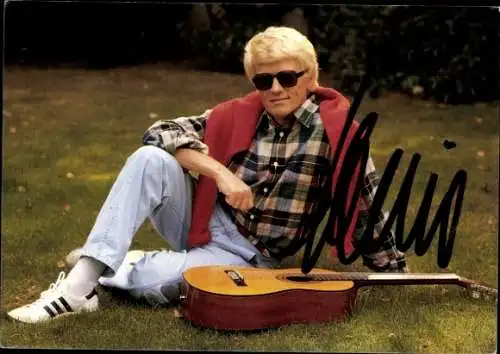 Ak Sänger Heino mit Gitarre, Autogramm
