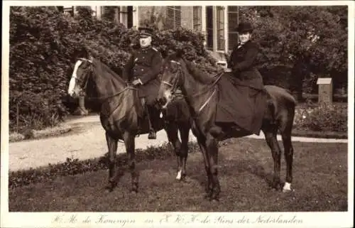Ak Königin Wilhelmina von Niederlande und Prinz Hendrik zu Pferde, Heinrich zu Mecklenburg