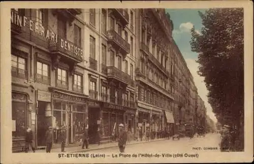 Ak Saint Étienne Loire, La Place de l'Hotel de ville, cote Ouest