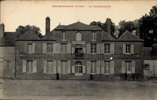 Ak Chateaurenard Loiret, La Gendarmerie, s Gebäude, Architektur, alte 