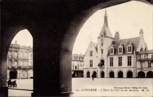 Ak Libourne Gironde, Hôtel de Ville, Arkadenblick,  Architektur