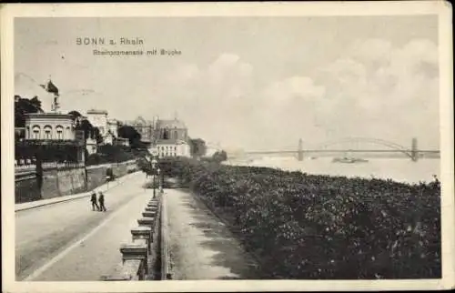 Ak Bonn am Rhein, Bonn a. Rhein, Rheinpromenade, Brücke, flanierende Personen