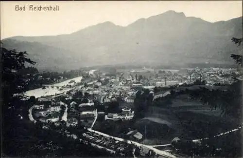 Ak Bad Reichenhall in Oberbayern, Schöne Aussicht auf  Berge, Fluss, Stadtansicht