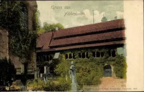Ak Hildesheim in Niedersachsen, Gruss aus  Gebäude mit Pflanzen bewachsen, alte Architektur