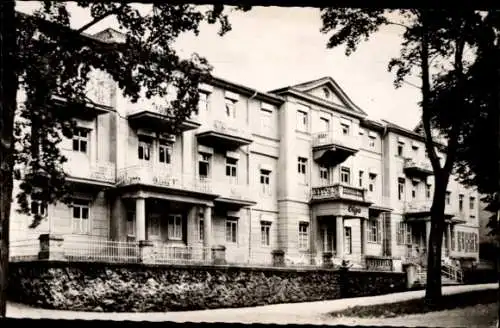 Ak Bad Liebenstein im Thüringer Wald, Historisches Gebäude, FDGB-Volksheilbod, Kurheim Olga, Gart