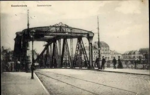 Ak Geestemünde Bremerhaven, Geestebrücke,  Brücke, Fußgänger, Schienen