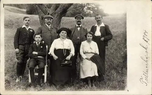 Foto Ak Tullnerbach Niederösterreich, Familienfoto