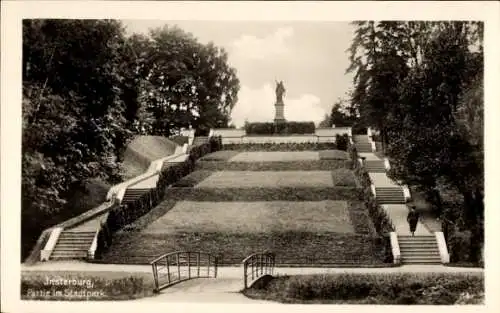 Ak Tschernjachowsk Insterburg Ostpreußen, Partie im Stadtpark