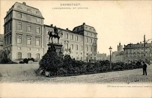 Ak Darmstadt in Hessen, Schloss, Landesdenkmal, Reiterstatue, r Stil