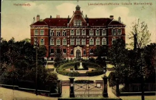 Ak Helmstedt in Niedersachsen, Landwirtschaftliche Schule Marienberg, Außenansicht, Gartenanlage