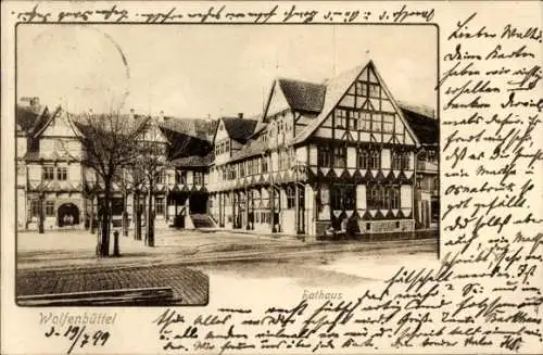 Ak Wolfenbüttel in Niedersachsen, Rathaus, Fachwerkhäuser, Stadtansicht, schwarz-weiß