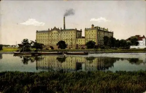 Ak Hamburg Wilhelmsburg , Historisches Gebäude, Wasserweg, Boote, grüne Umgebung