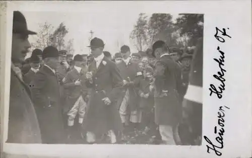 Foto Ak Hannover in Niedersachsen, Bismarckdenkmal,  Hubertushof., Jagdszene, Kronprinz
