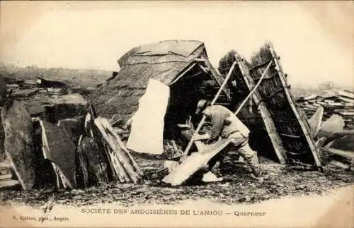 Ak Angers Maine et Loire, Mann beim Holzarbeiten, Ruine, foto