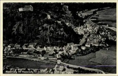 Ak Riedenburg im Altmühltal, Riedenberg, Luftaufnahme von  Riedenburg, Altmühltal, Häuser, Landsc