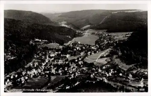 Ak Bad Herrenalb im Schwarzwald, Luftkurort Herrenalb, panoramaartige Landschaft mit Häusern, Ber