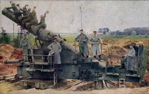 Ak Europäischer Krieg, Erobertes Küstengeschütz, Deutsche Soldaten in Uniformen