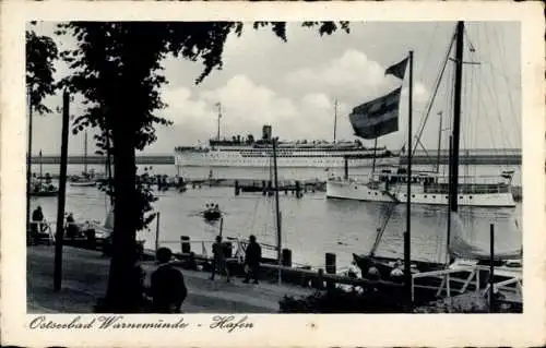 Ak Ostseebad Warnemünde Rostock, Hafen, Schiffe