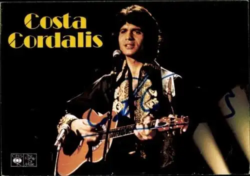 Ak Sänger Costa Cordalis, Portrait mit Guitarre, Autogramm
